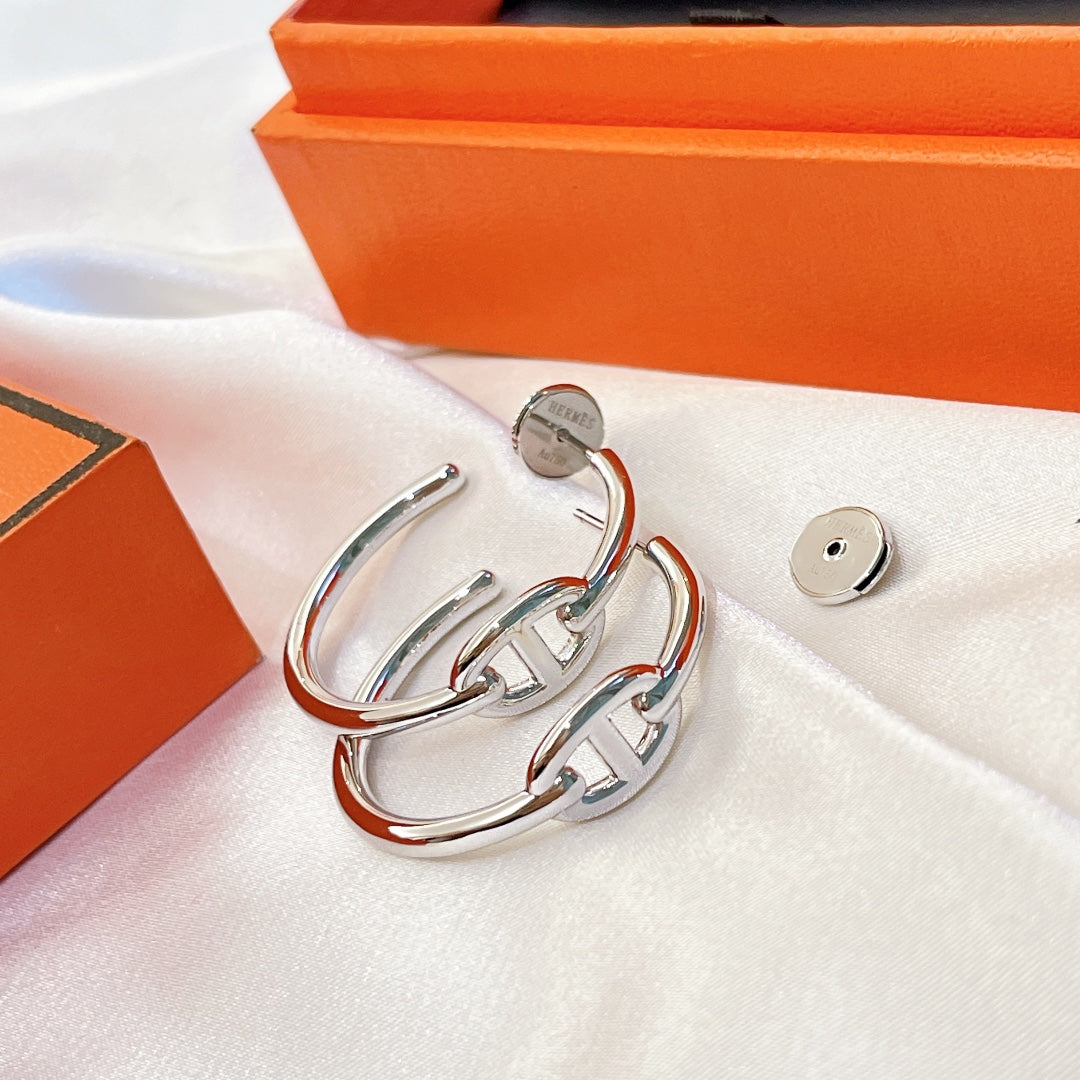 18K Chaine D'Ancre Hermes Earrings
