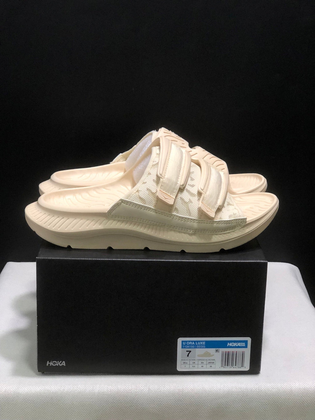 WTAPS x  HOKA ONE ONE ORA Luxe